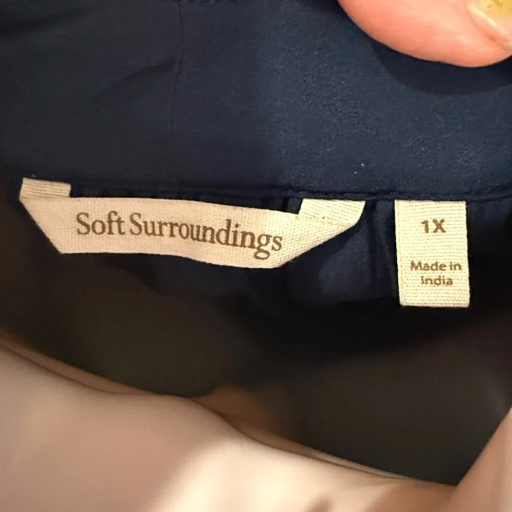 Soft Surroundings Adrienne Embroidered Velvet Tunic - Picture 8 of 11